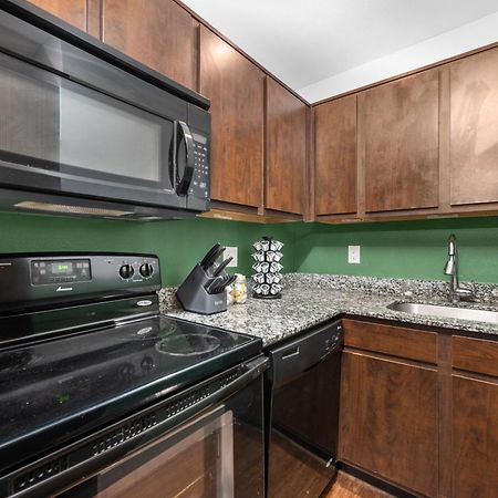 Rustic 1Br Apartment Near Medcenter-Uh-Nrg Χιούστον Εξωτερικό φωτογραφία